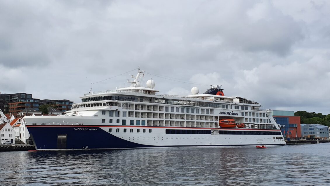 «Hanseatic Nature» har åpnet cruisesesongen i Stavanger etter pandemipausen