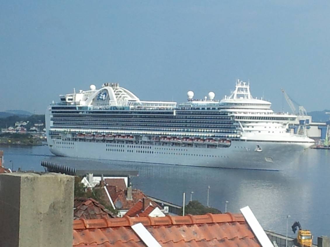 Download Seks tusen cruisegjester mandag - Stavangerregionen Havn IKS