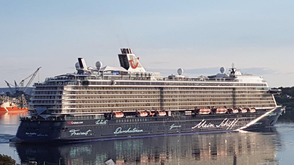 Mein Schiff 6